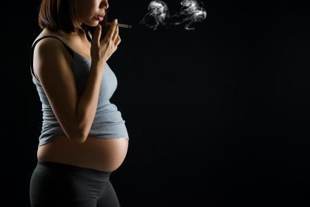 Grossesse : le tabac modifie l’ADN du fœtus