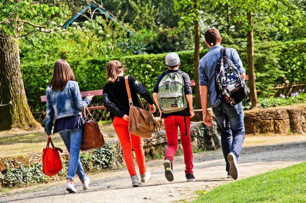 Les pédiatres alertent les parents sur les pubertés précoces