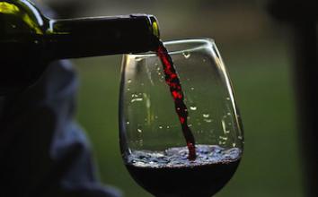 Des chercheurs expliquent enfin pourquoi le vin rouge est bon pour la santé 