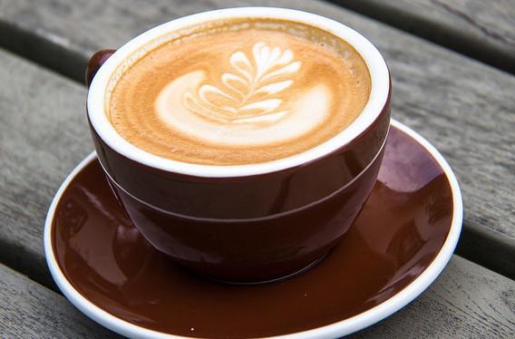Cancer du colon : le café réduirait le risque de récidive 