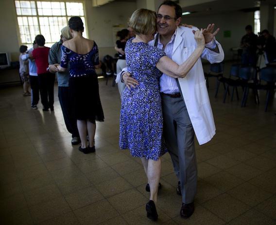 Du tango pour ralentir les effets de Parkinson