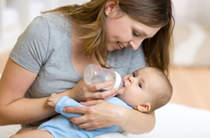 pourquoi bebe regurgite souvent
