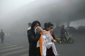 Pollution : à 8 ans, une Chinoise souffre d'un cancer du poumon