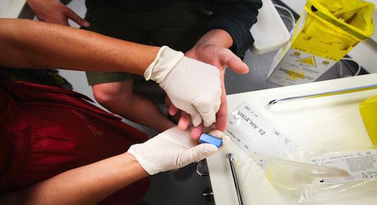 Les  tests rapides du sida touchent des populations vulnérables