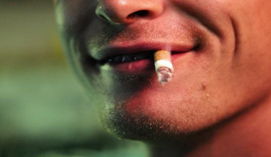 Les ados fumeurs abîment leurs artères