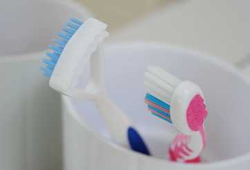 Une brosse à dents 3D nettoie en 6 secondes
