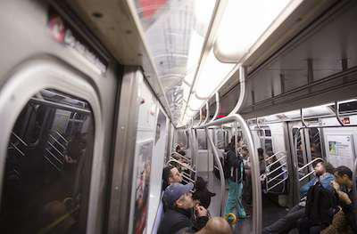 Plus de 600 espèces de bactéries colonisent le métro de New York