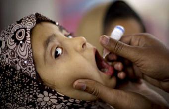 60 ans après la découverte du vaccin, la poliomyélite reste tenace