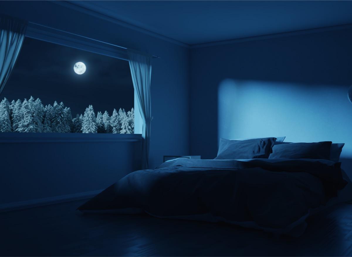 Pourquoi faut-il vraiment dormir dans le noir ?