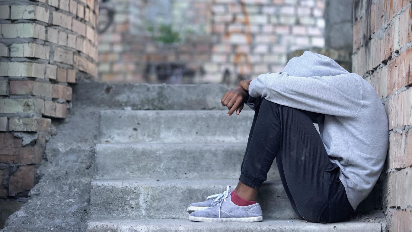 Troubles psychologiques et addictions : l'épidémie fait des dégâts chez les jeunes