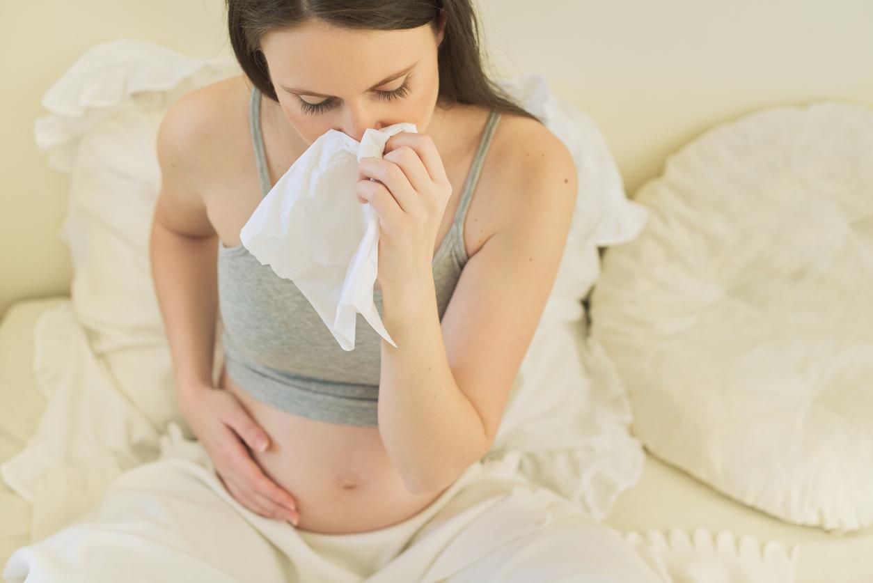 Asthme mal contrôlé pendant la grossesse : des risques pour la mère et le bébé