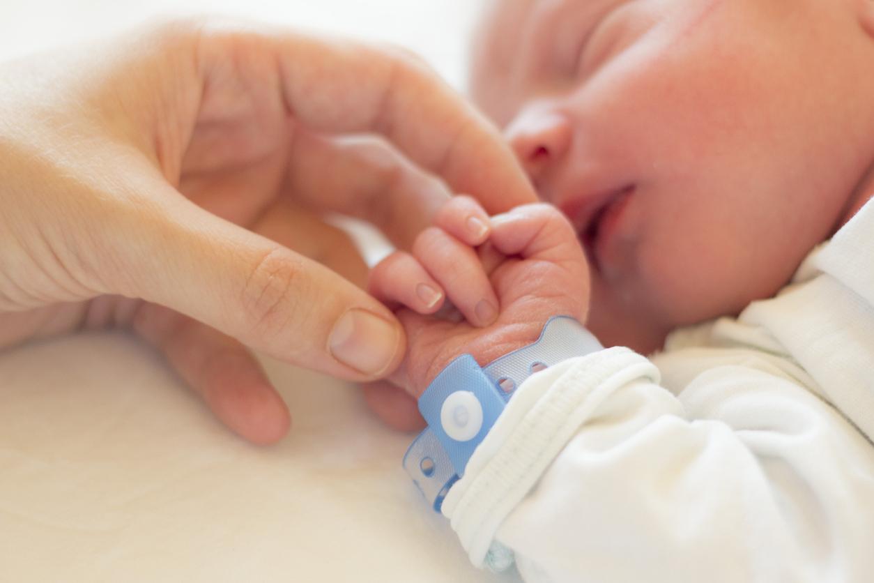 Pourquoi le toucher est-il si important pour le bébé ?