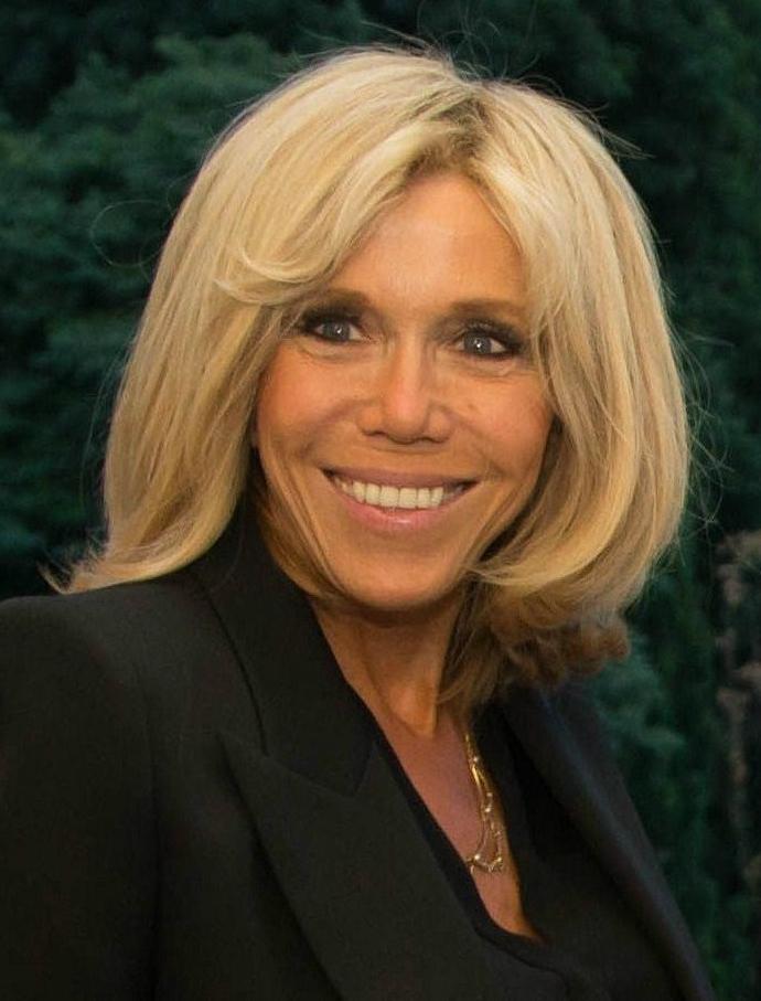 Brigitte Macron, cas contact au Covid-19 : quelles sont les règles à respecter ? 