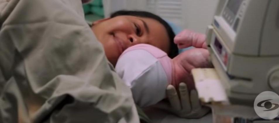Colombie : un bébé nait avec un foetus dans l'abdomen 