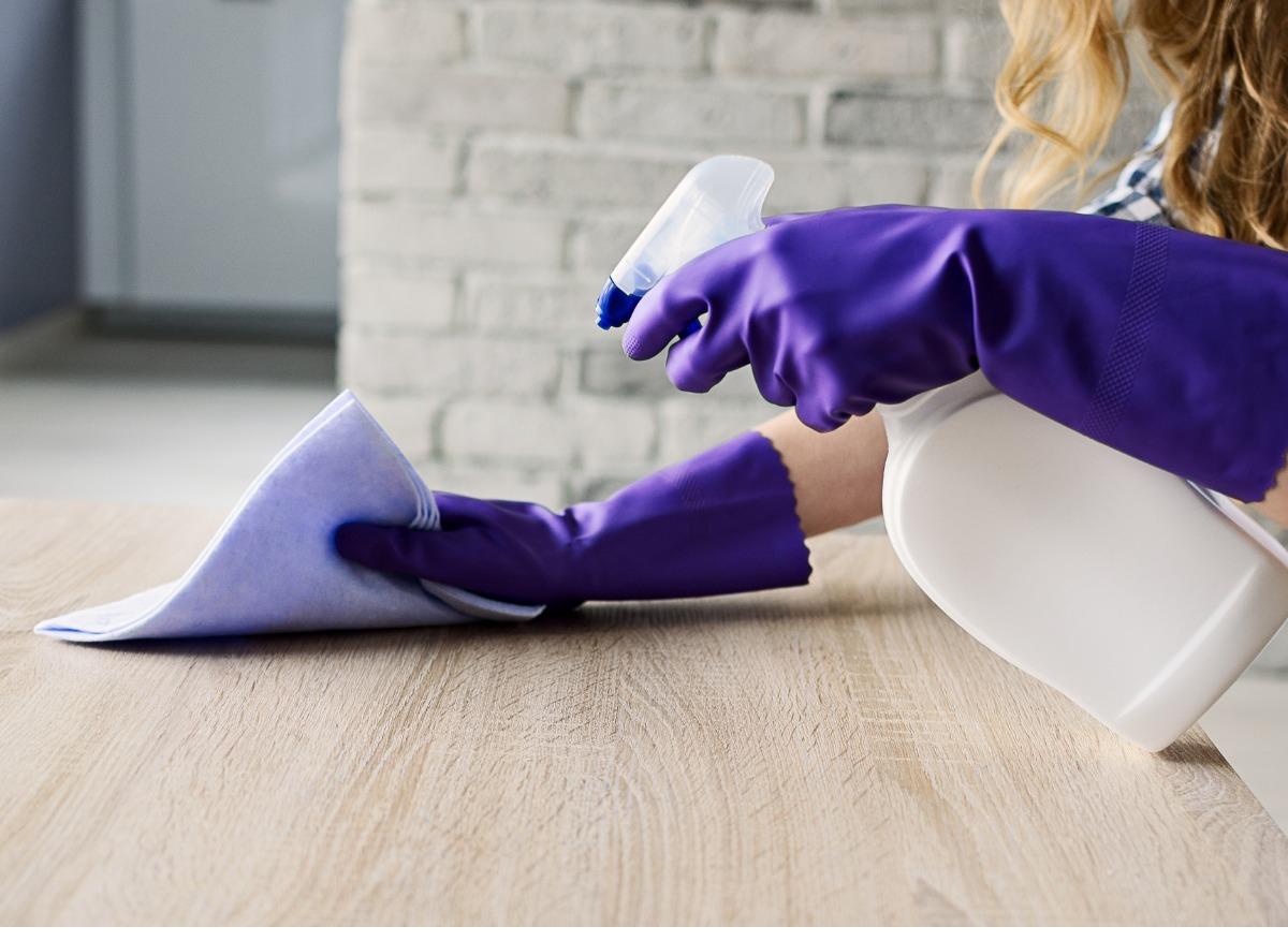 Comment cuisiner et faire le ménage polluent l'air de nos intérieurs