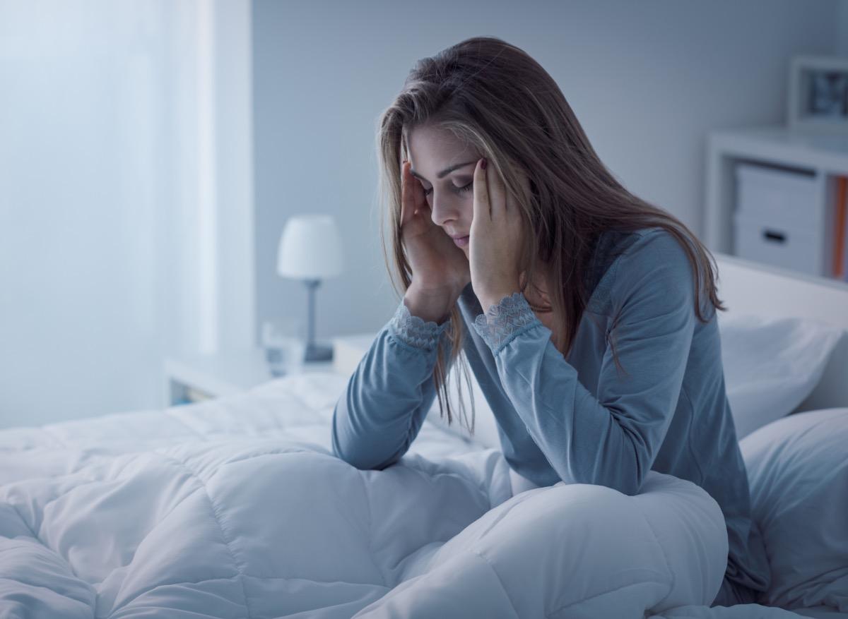 Pourquoi les femmes dorment moins bien que les hommes 