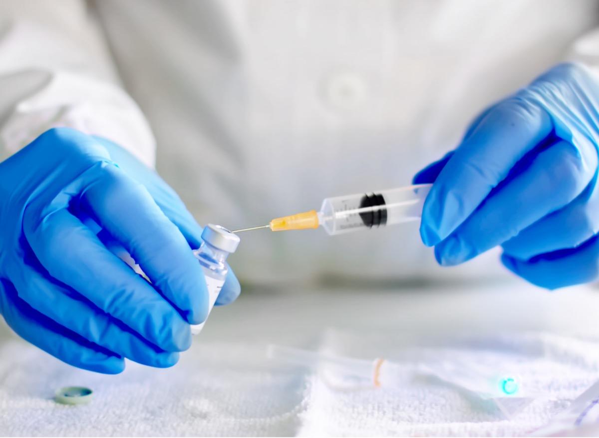 Covid-19 : des volontaires vont être infectés pour tester un vaccin 