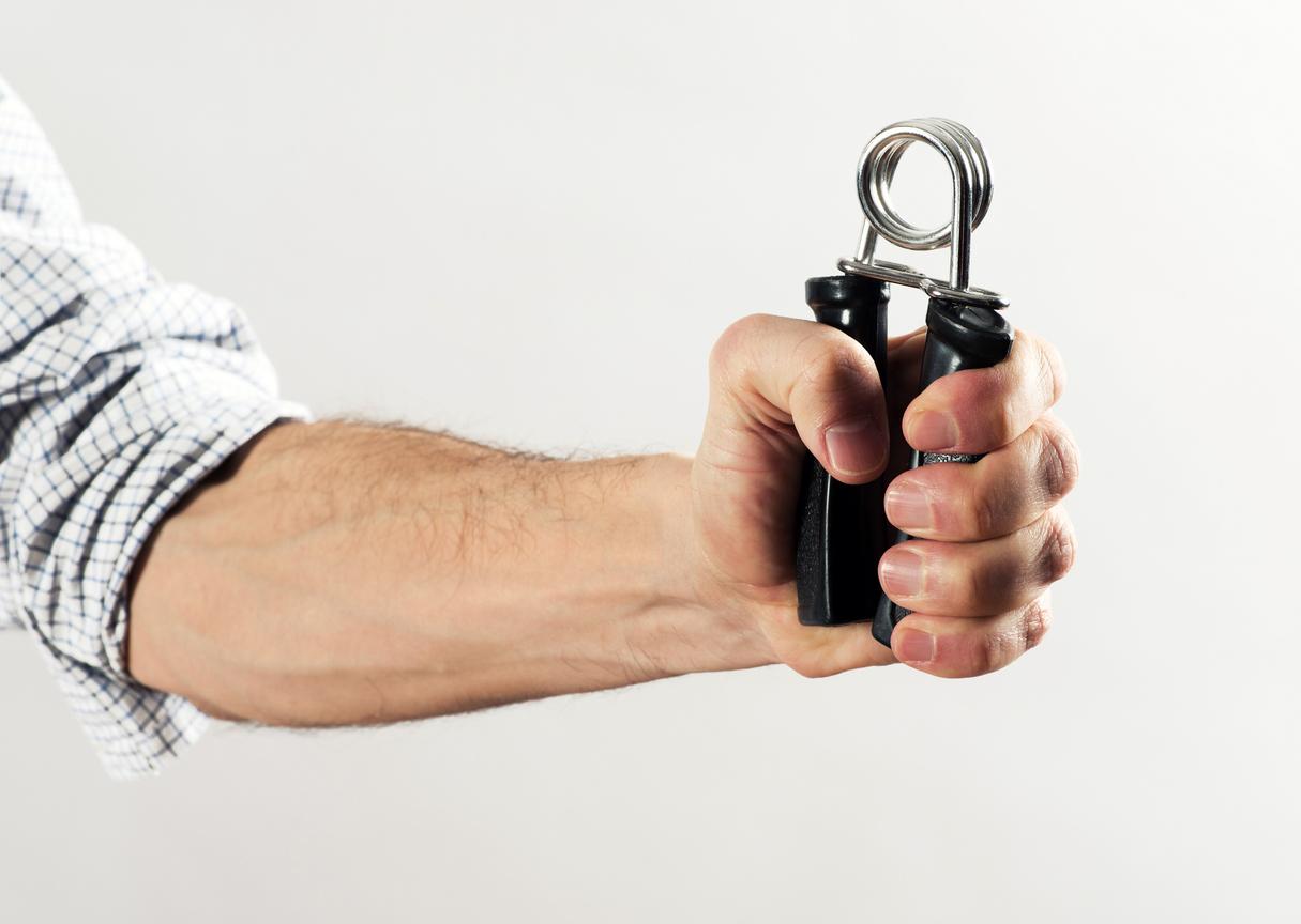 La force de votre poigne pourrait prédire votre santé future