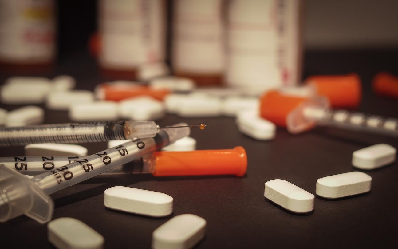 Crise des opioïdes : un médecin australien met au point un implant pour combler le manque
