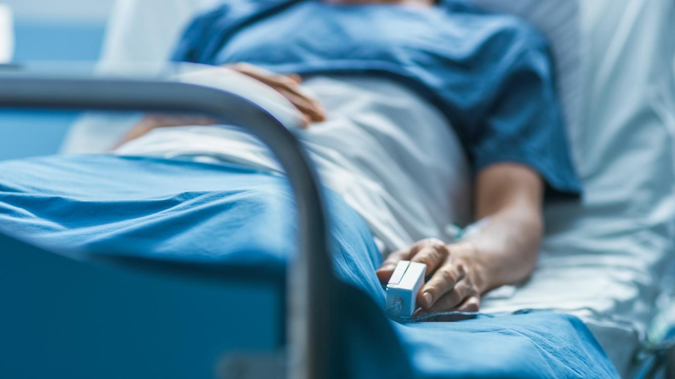 Covid-19 : a-t-on ouvert ou fermé des lits dans les hôpitaux cette année ?