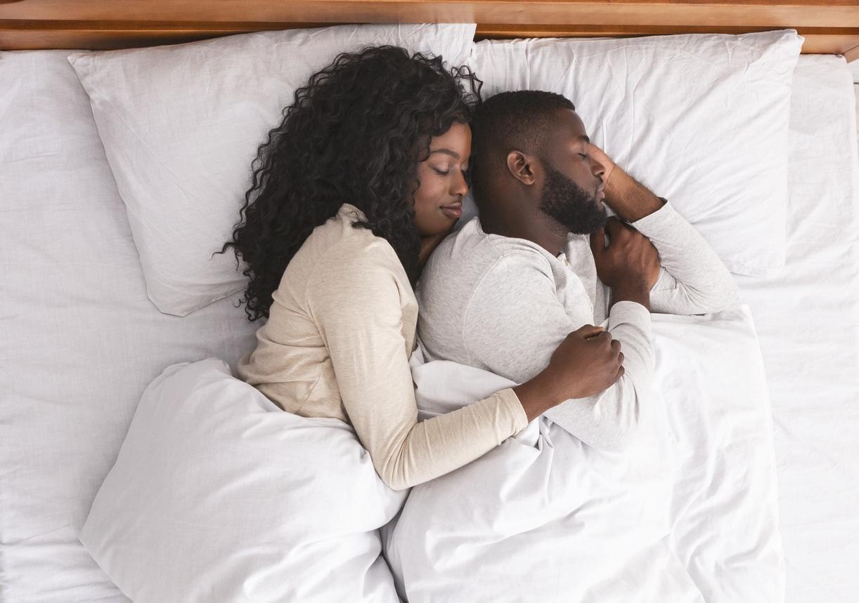 Le sommeil des couples révèle de fortes inégalités sociales et sanitaires