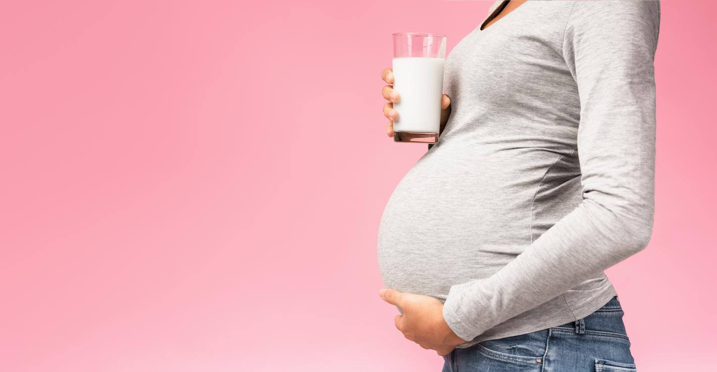 Elle boit du lait cru, son bébé meurt : quels aliments sont interdits pendant la grossesse ?