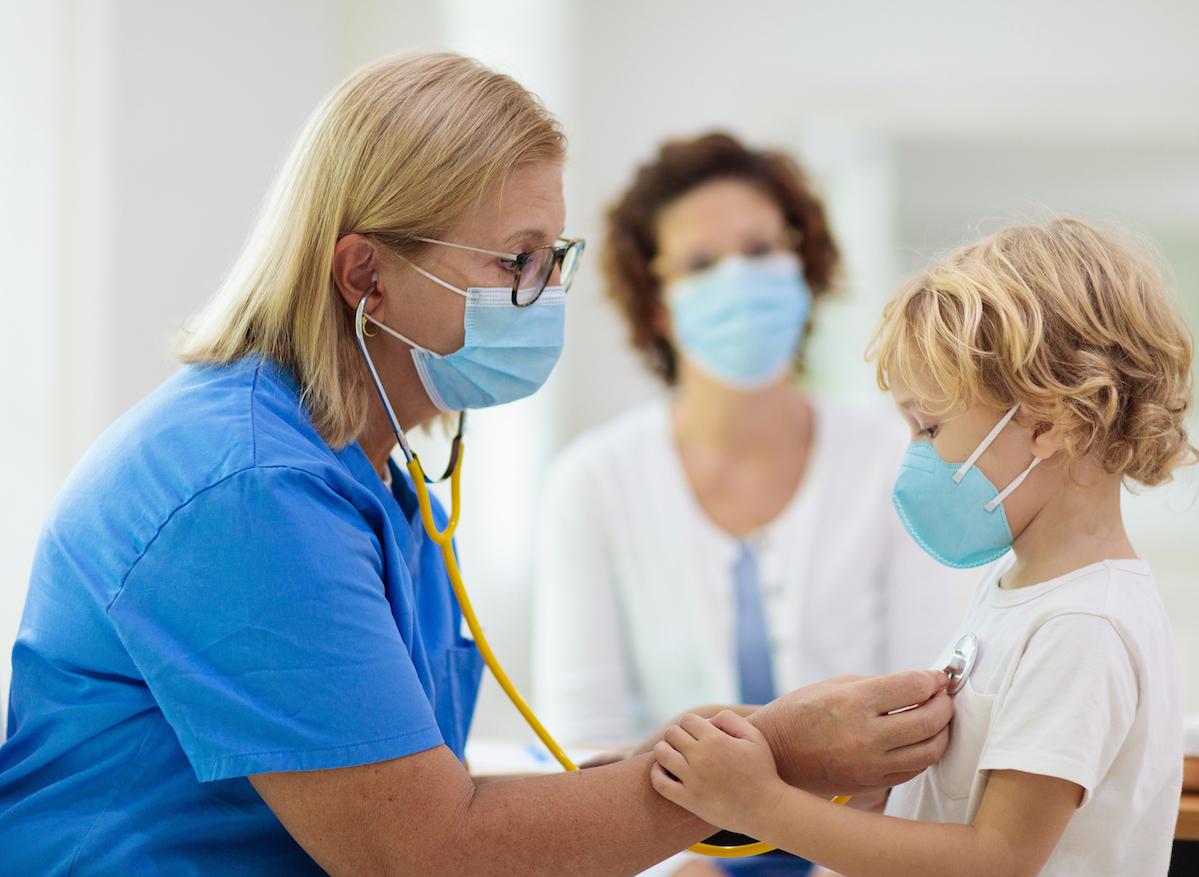 Coronavirus : le virus et les anticorps peuvent coexister chez les jeunes patients