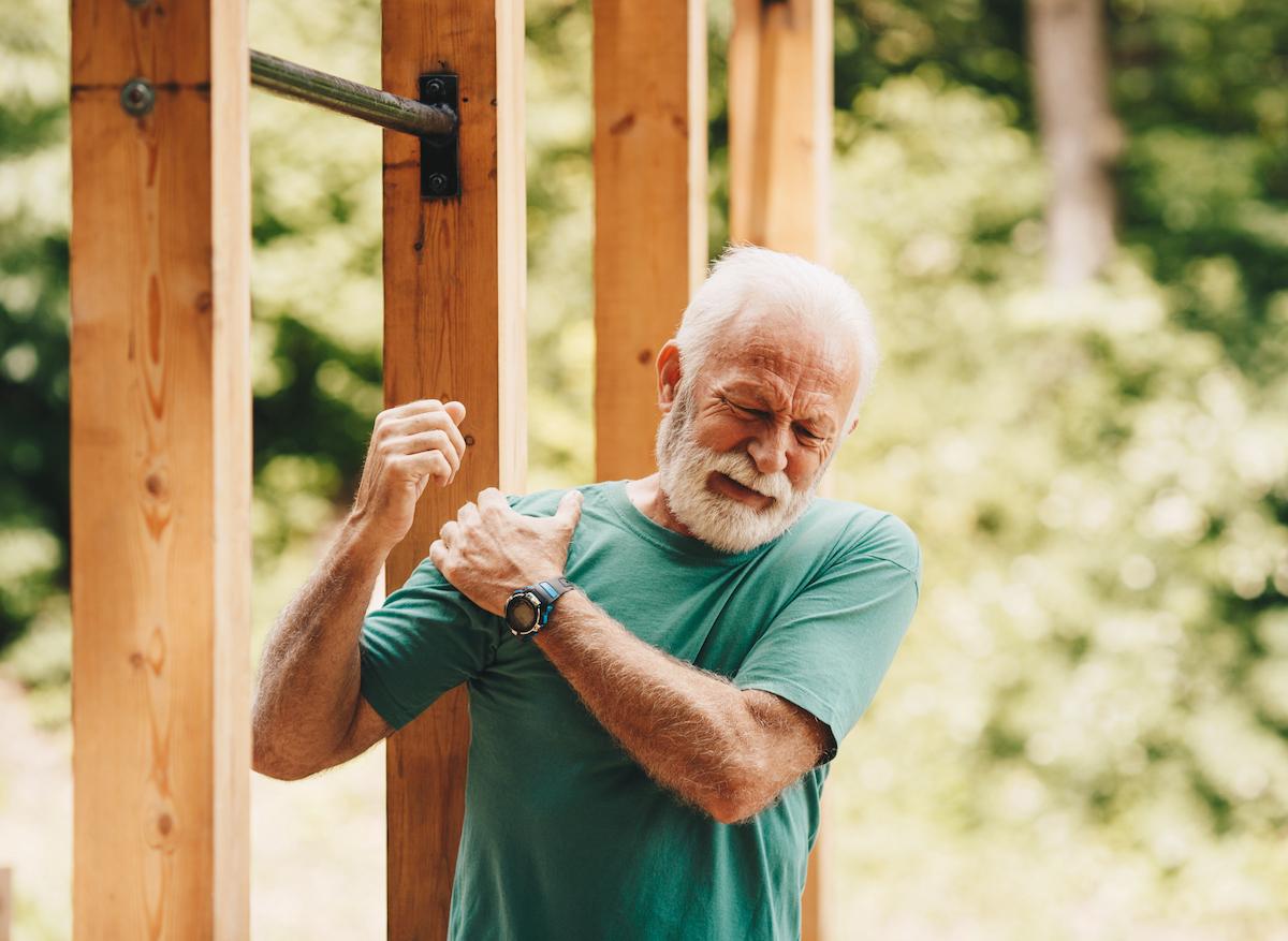Seniors : les causes biologiques de la faiblesse musculaire identifiées
