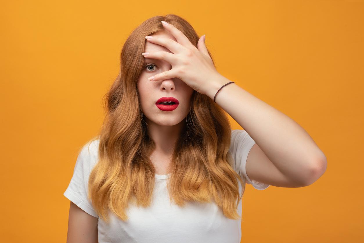 Constipation, perte de cheveux, mauvaise haleine : voici les symptômes dont nous avons le plus honte