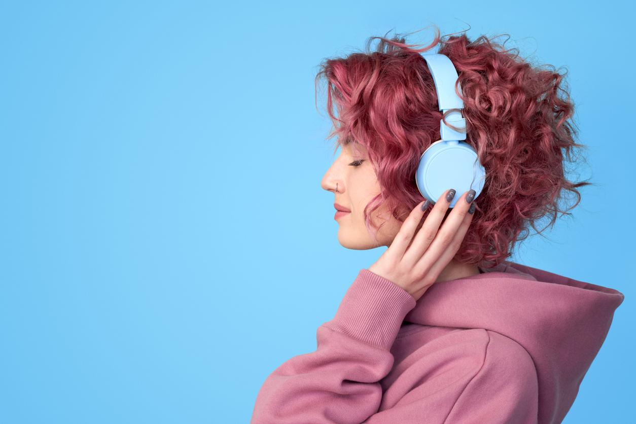 Chronic pain: listening to music could help reduce the use of analgesics