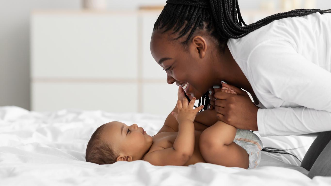 Les mères capables de reconnaître les émotions positives sont des parents plus sensibles