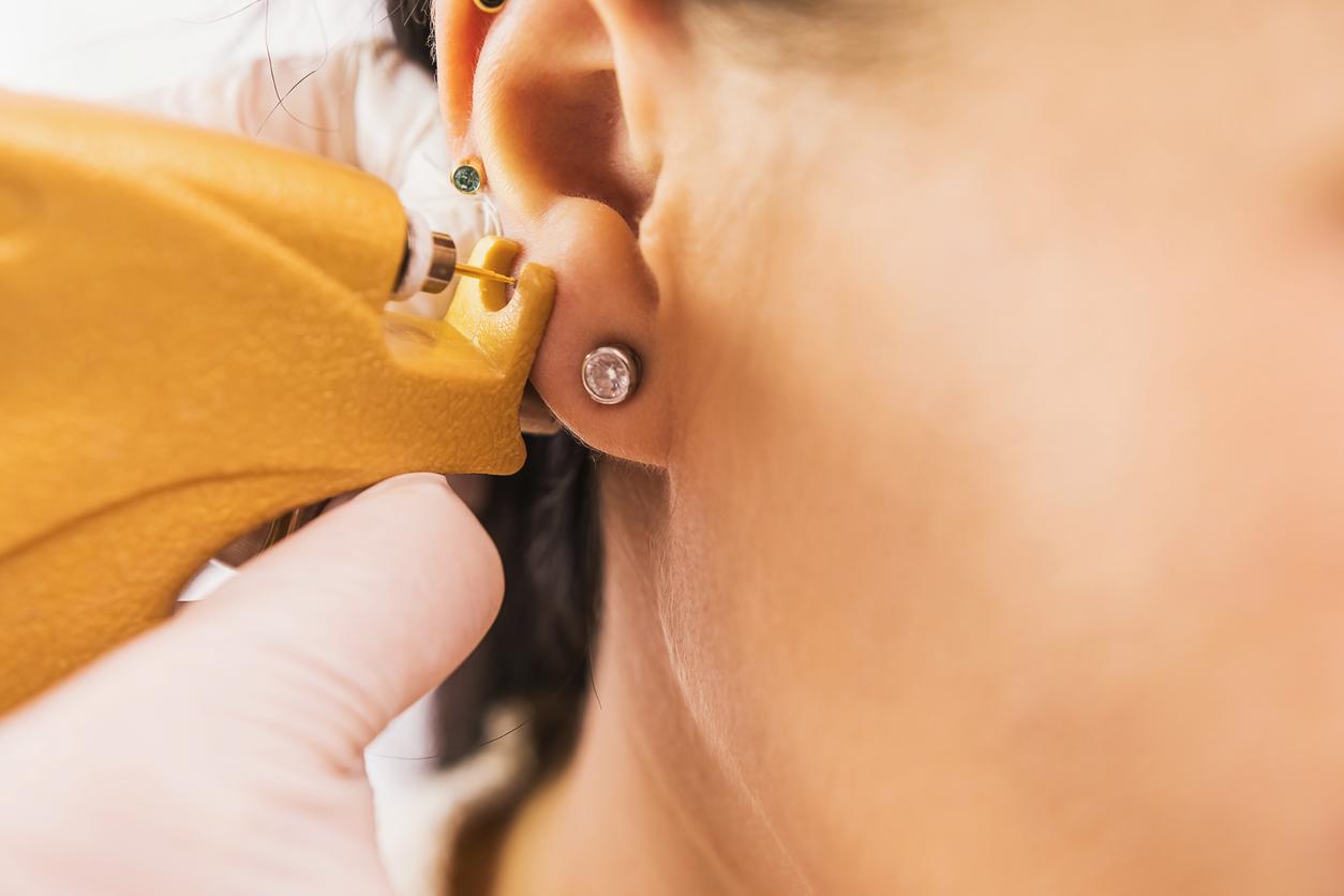 Voici comment un piercing modifie le microbiome de la peau de votre oreille