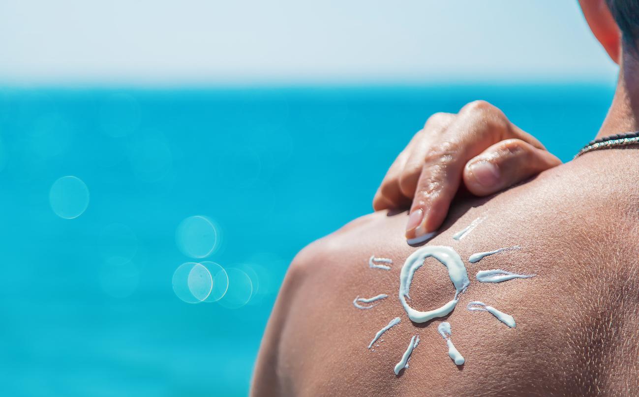 Eczéma : comment choisir sa crème solaire lorsque l’on en souffre ?