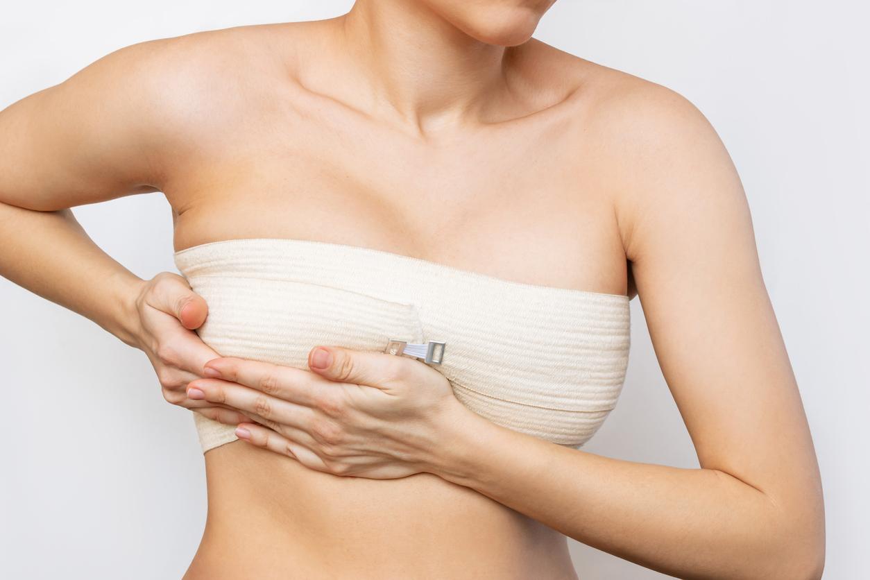 Chirurgie esthétique : son implant mammaire éclate dans sa poitrine