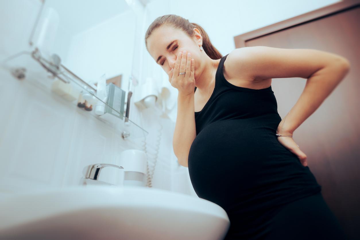 Nausées extrêmes pendant la grossesse : quels sont les risques ? 