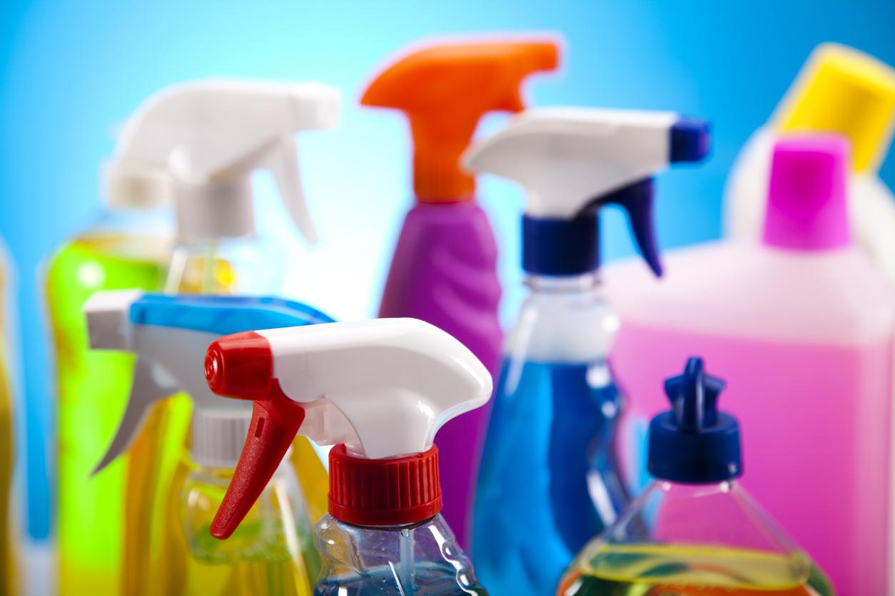 Produits ménagers : 60 millions de consommateurs dénonce leur toxicité