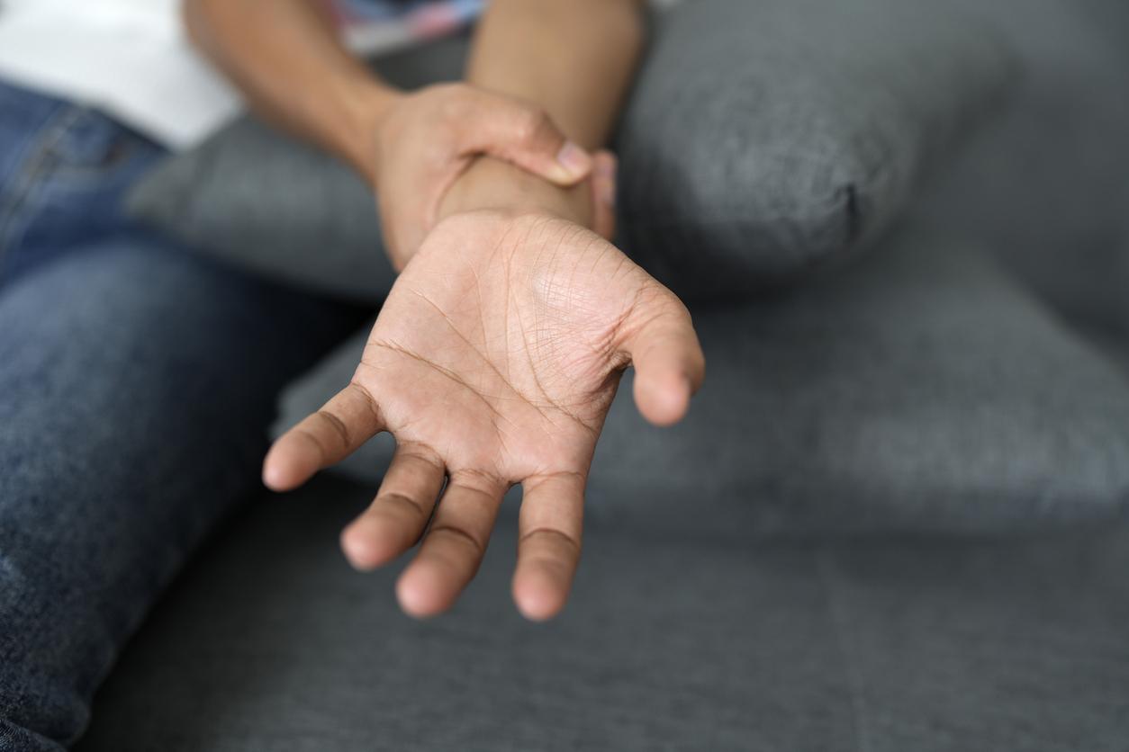 Des personnes tétraplégiques retrouvent l'usage de leurs mains grâce à des électrodes