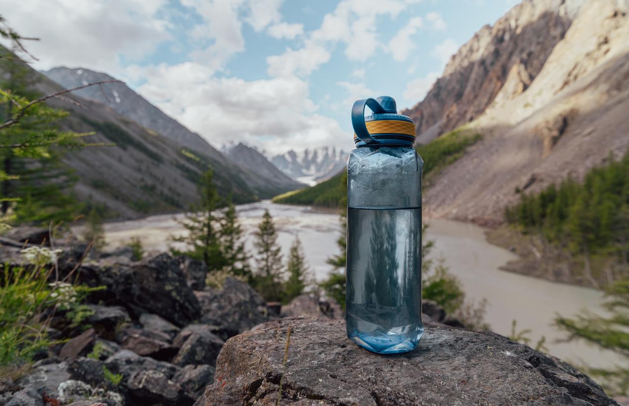 Boire l’eau des ruisseaux et des torrents peut-il vous envoyer aux urgences ? 
