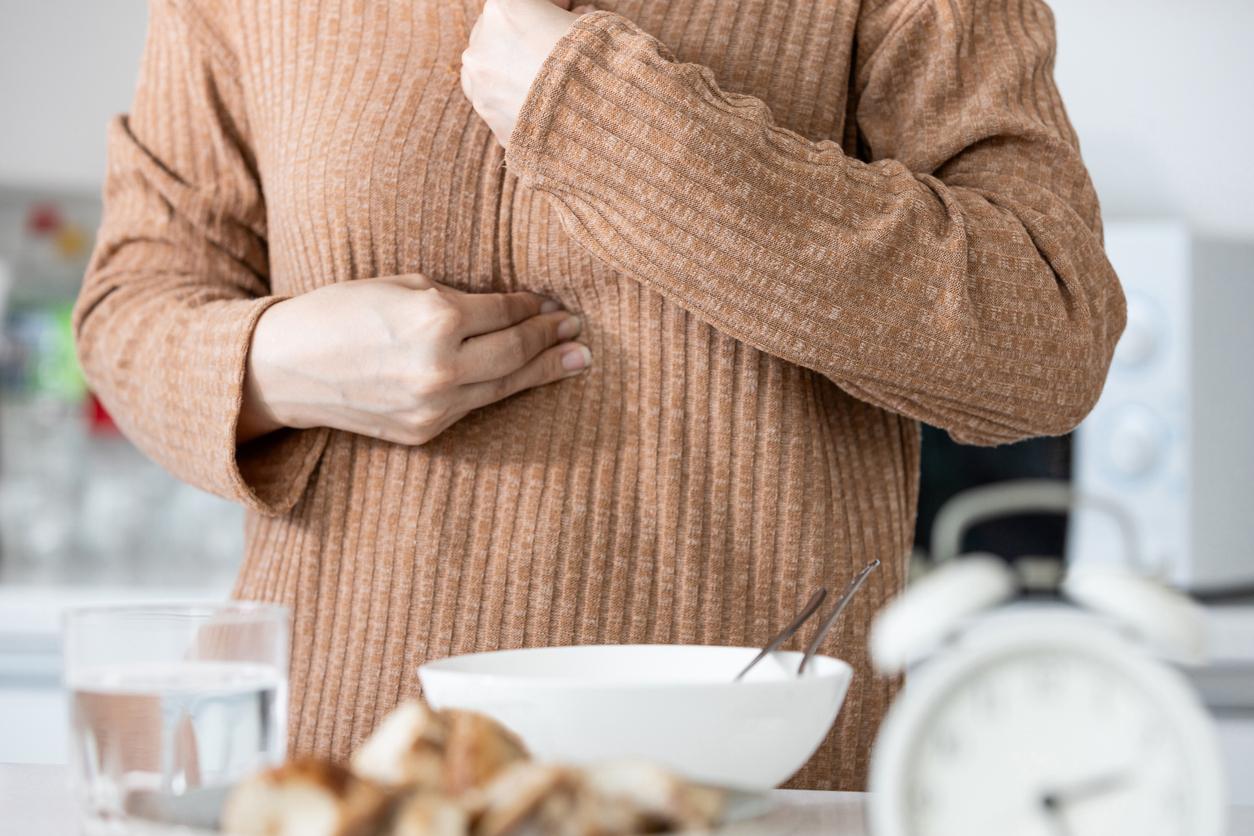 Reflux gastro-œsophagien : ce traitement classique peut affecter la santé osseuse