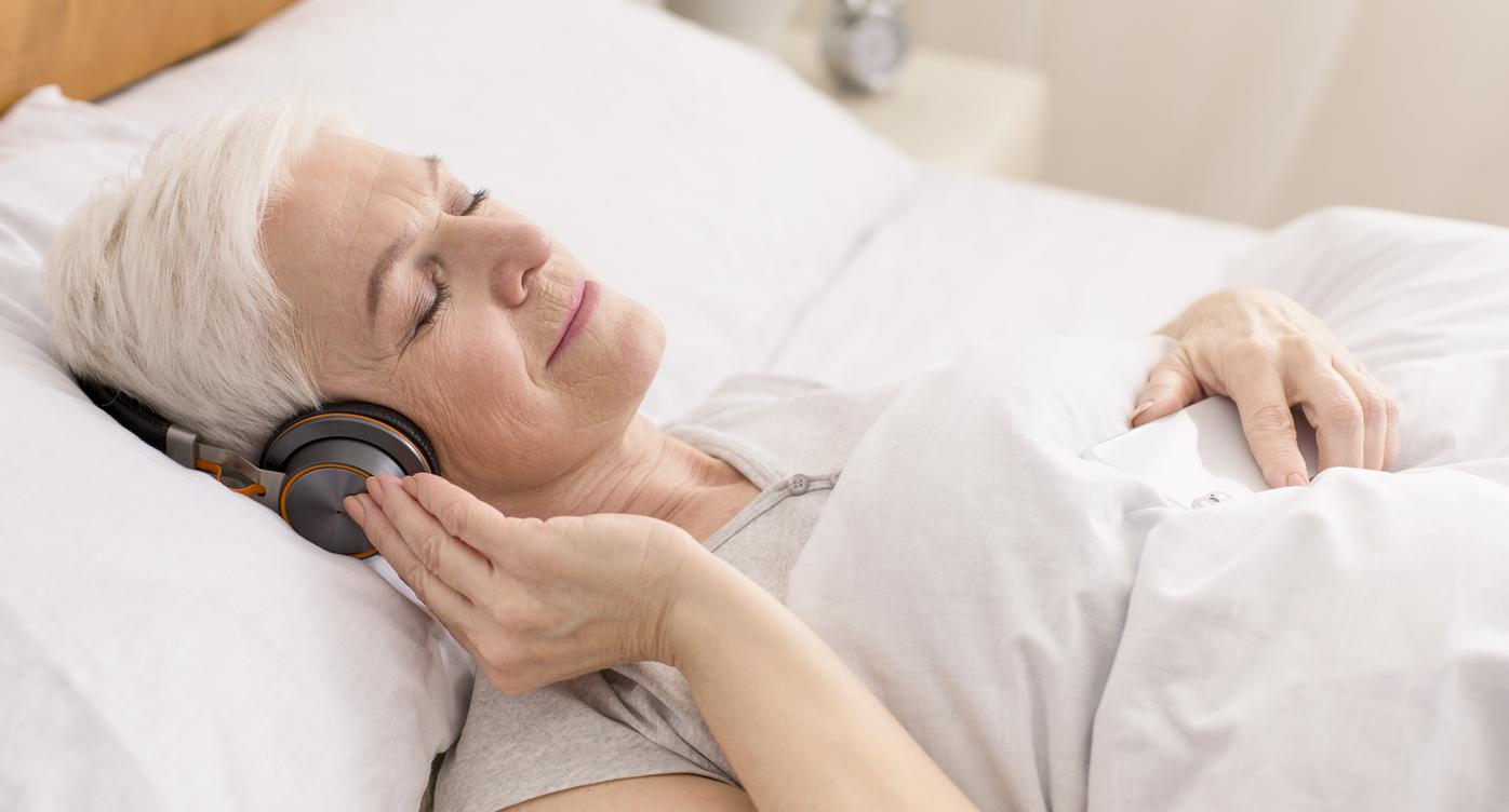 Sommeil : pourquoi la musique peut aider à mieux dormir