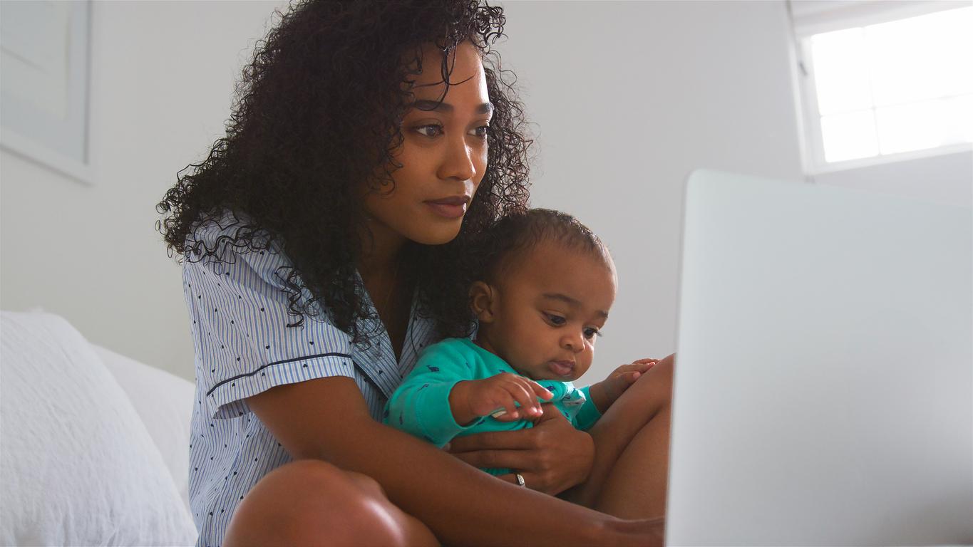 Grossesse, démarches, santé : l’Assurance Maladie dévoile son nouveau kit pour les parents