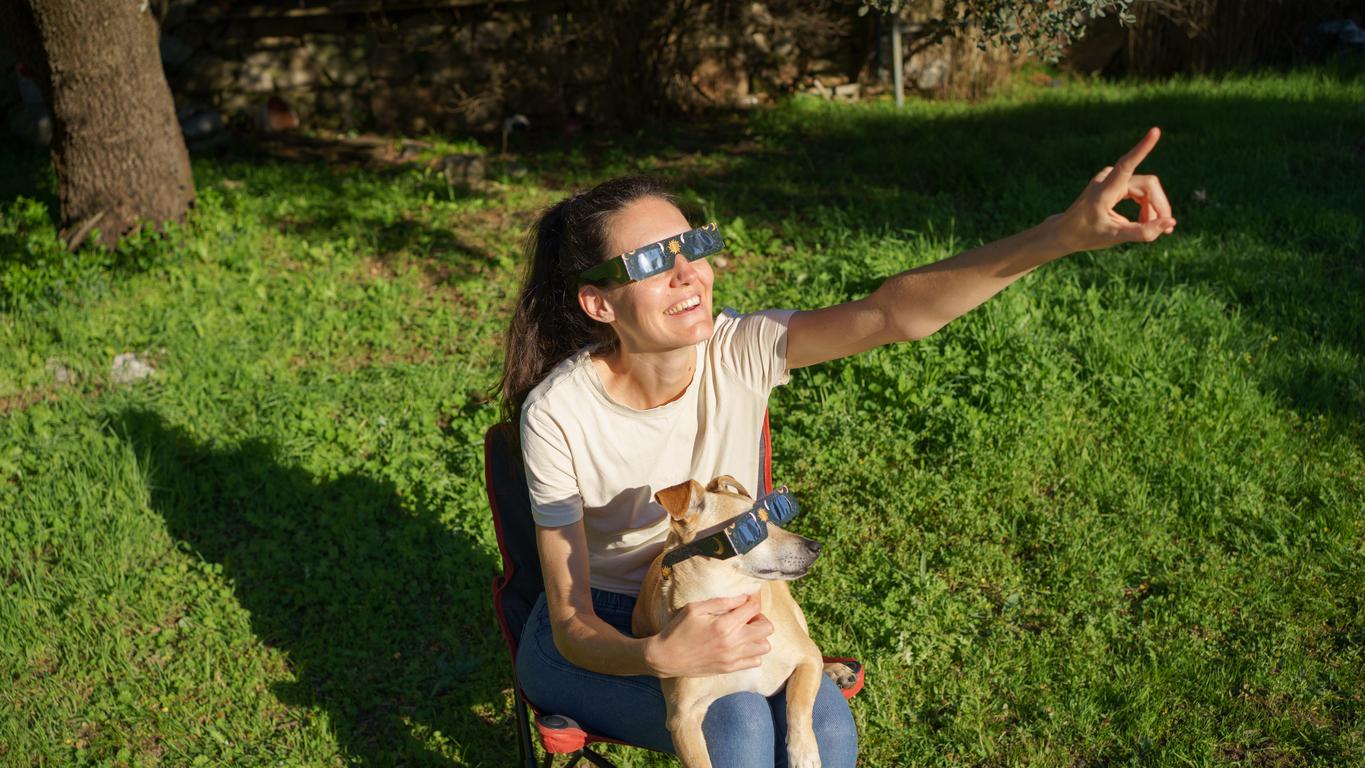 Éclipse solaire du 12 août : “Des verres adaptés, c'est indispensable pour la santé des yeux”