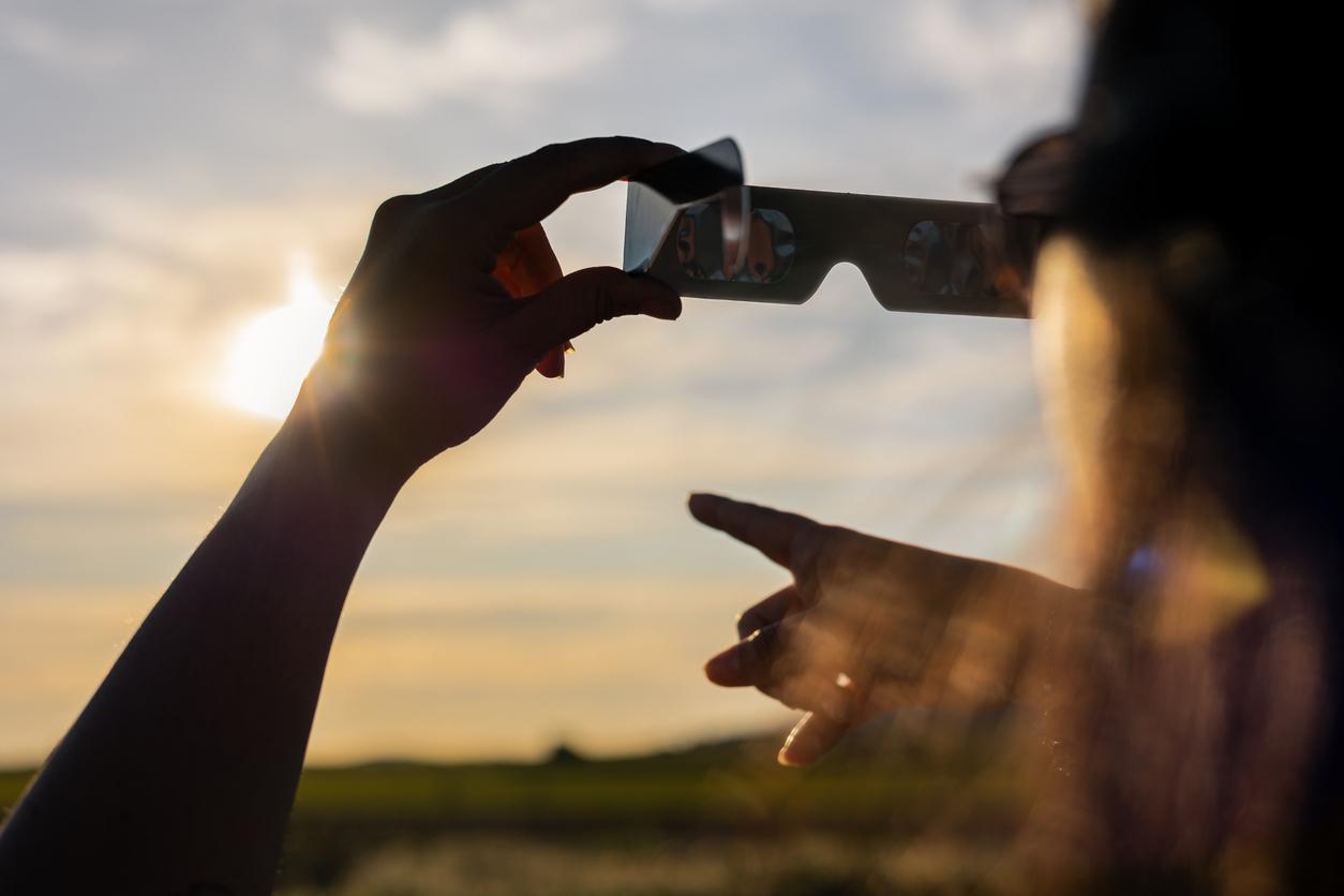 Tache, vision floue, douleur… Quels symptômes surveiller après l’éclipse ?