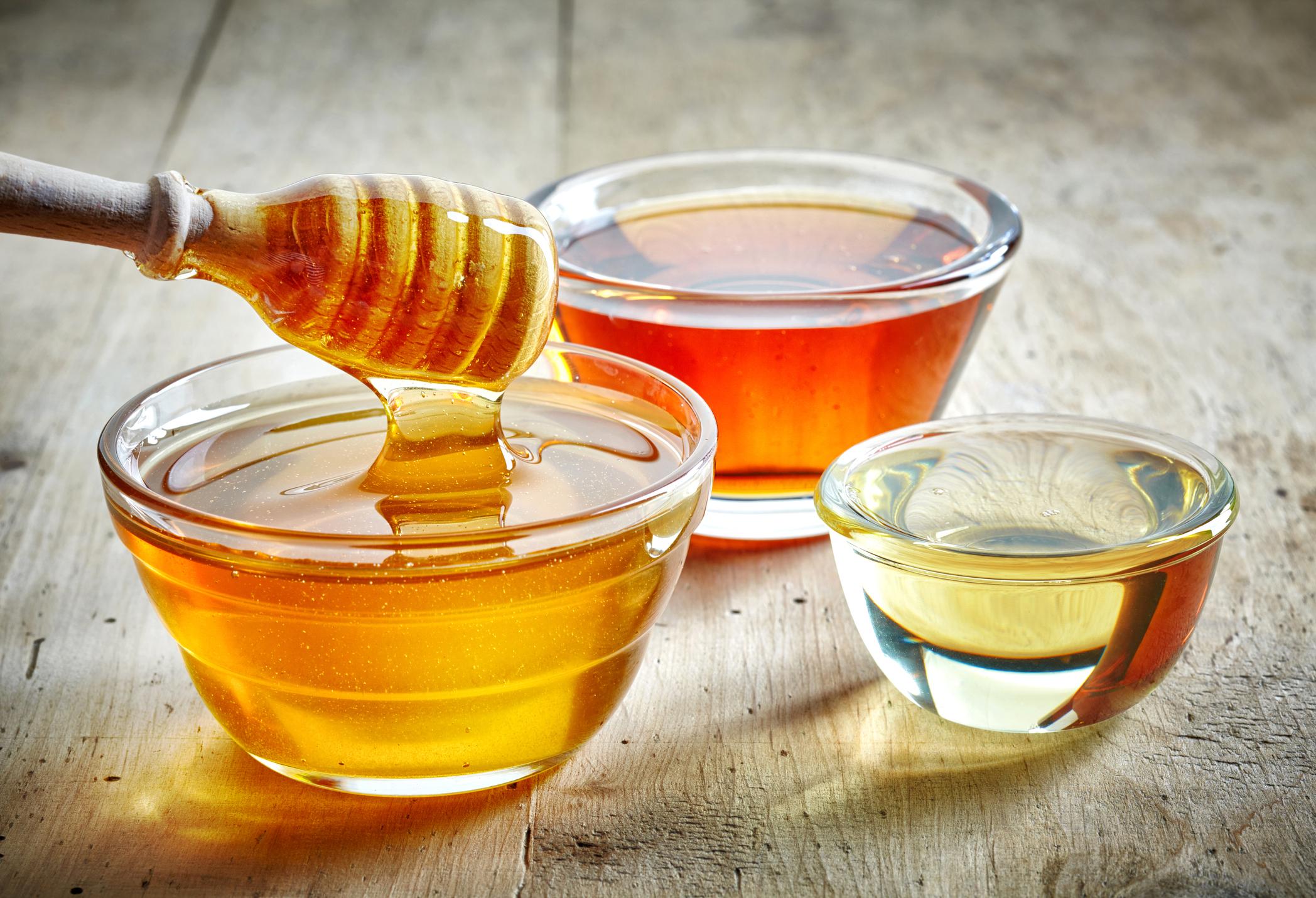 Infections bactériennes : le mélange miel et vinaigre, un remède efficace ? 