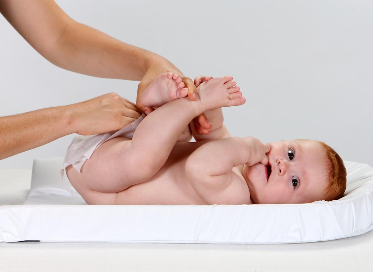 Carrefour rappelle des lingettes pour bébés à cause d'un risque de contamination bactérienne