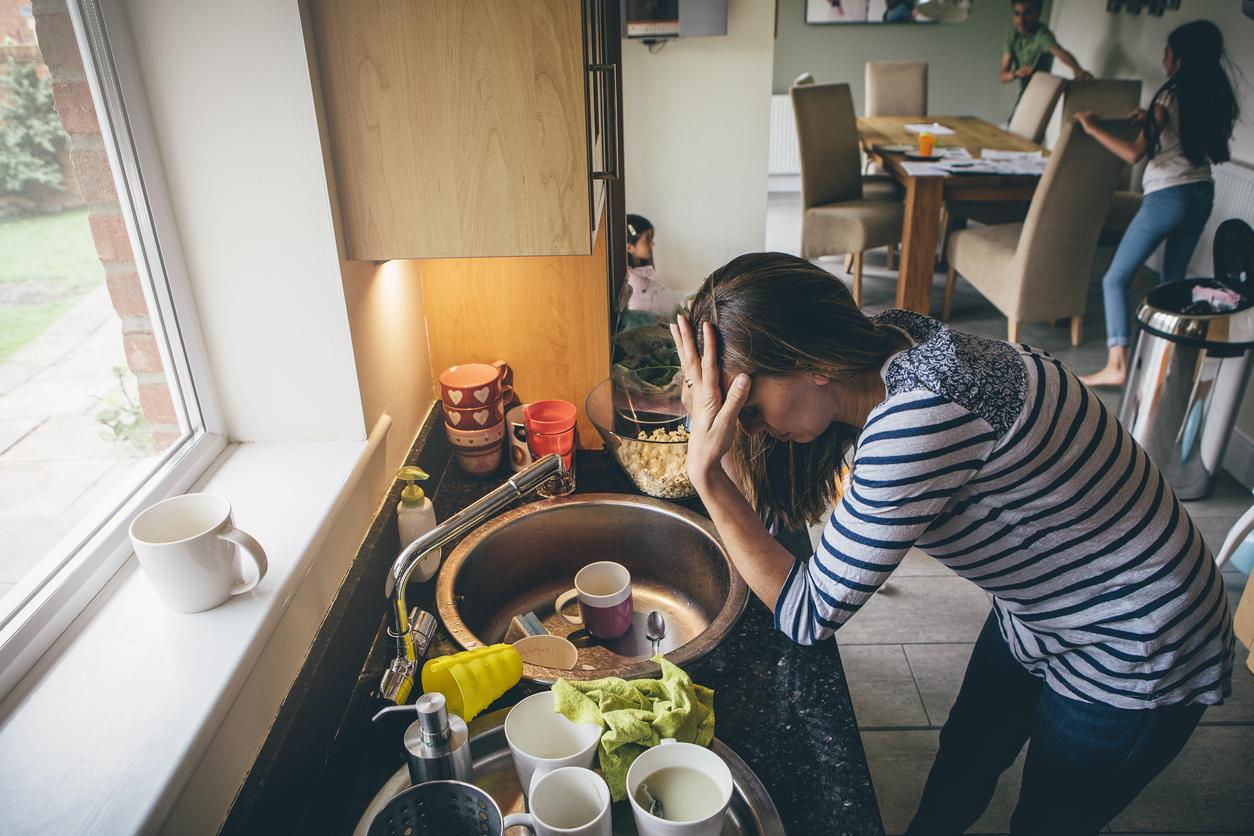 Travail et tâches domestiques : double peine pour la santé mentale des femmes