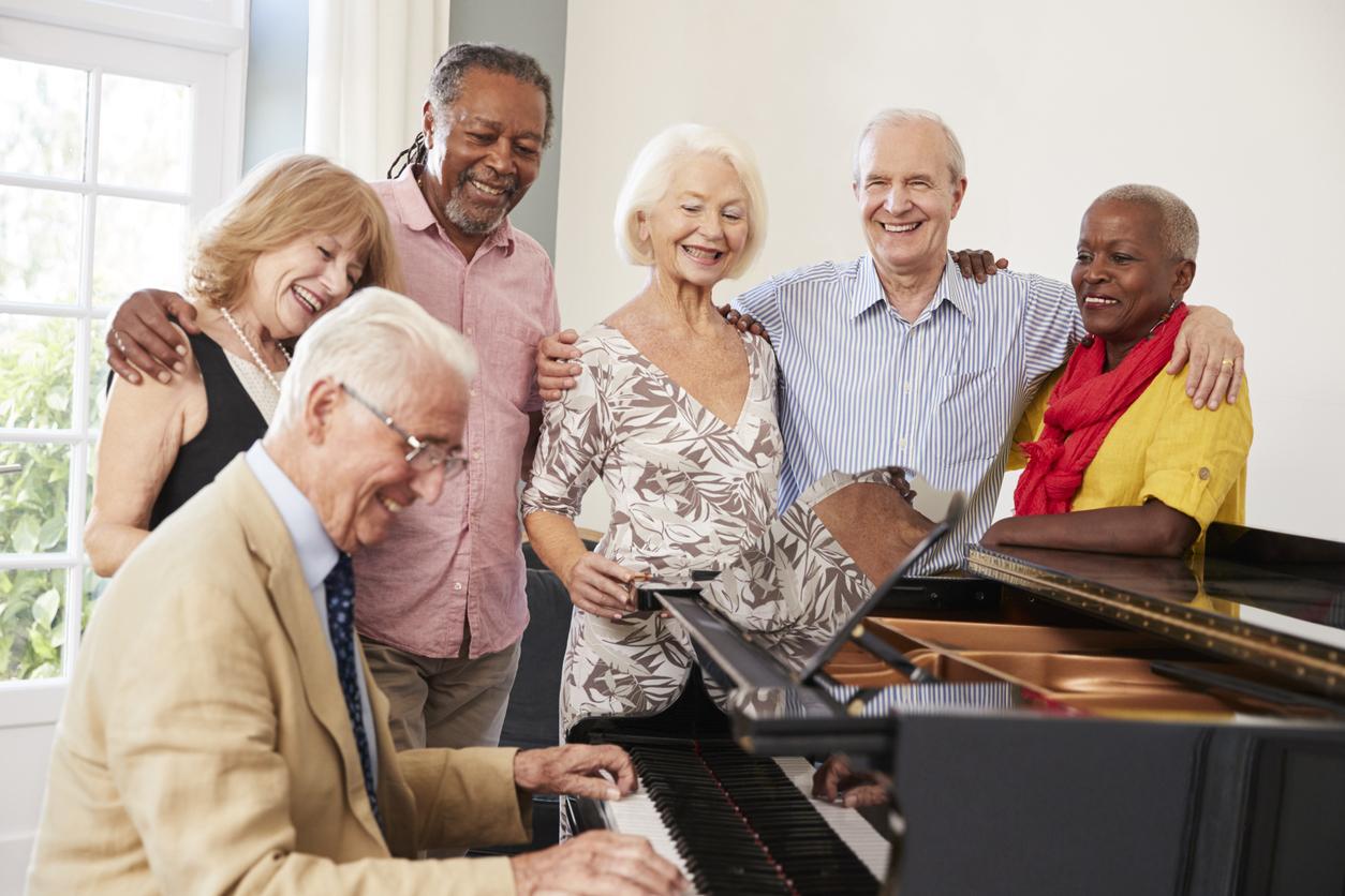 La musique peut augmenter la matière grise du cerveau chez les personnes âgées