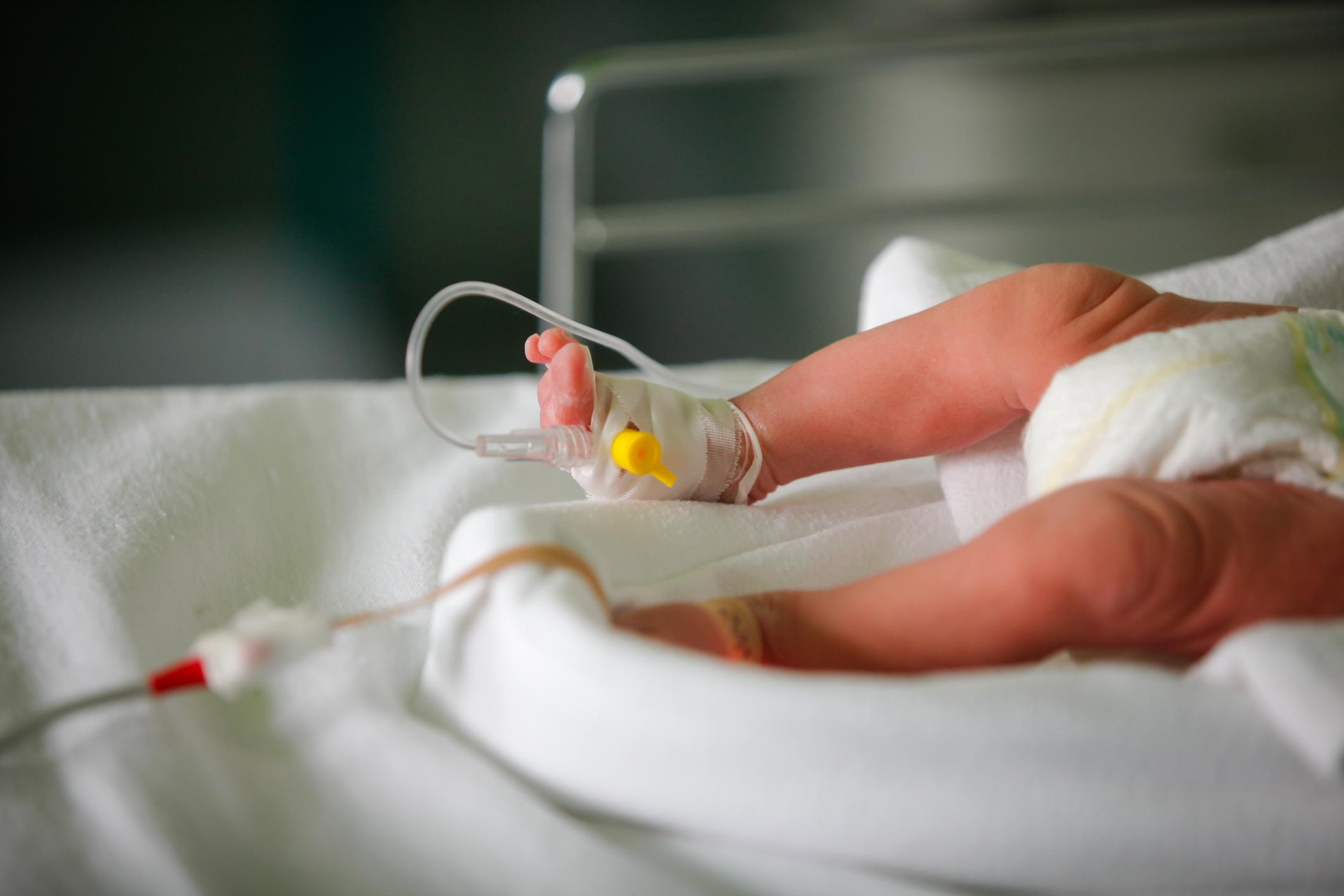 Elle désactive les alarmes d’un appareil de surveillance et un bébé de deux mois meurt