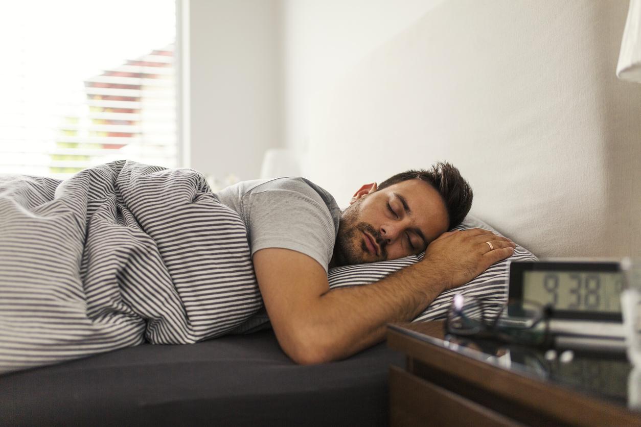 Compensating for lack of sleep on weekends can alleviate depressive symptoms