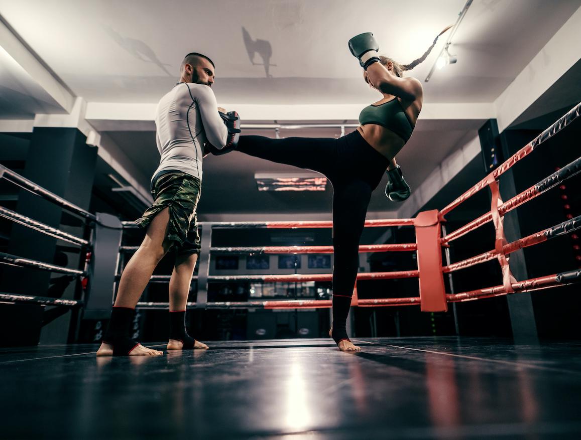 Les combattantes de MMA aiment les hommes virils